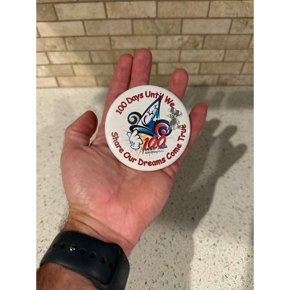 Disney button pin bundle - Picture 7 of 7